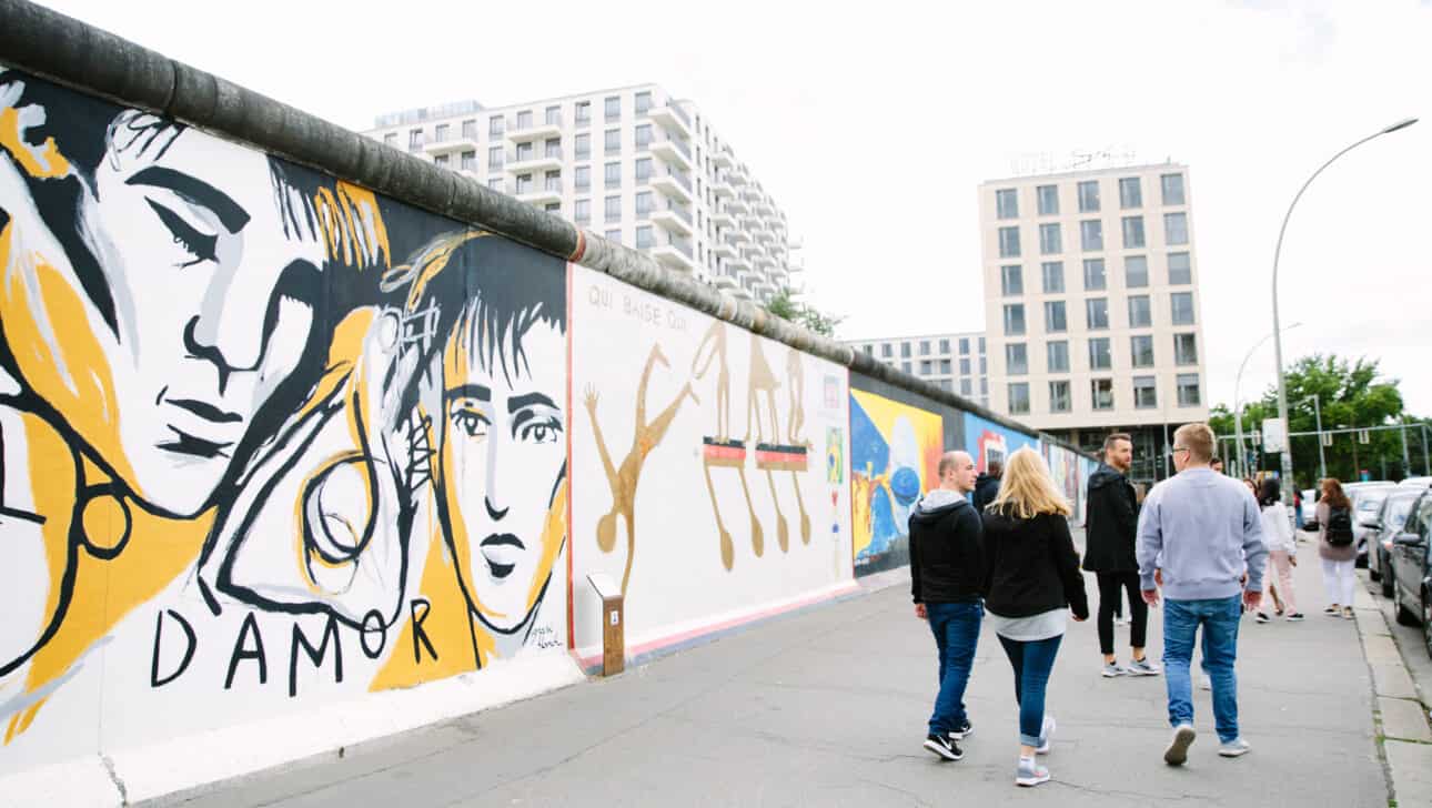 Berlin, Attractions, East Side Gallery, Berlin-East-Side-Gallery-Slider2.